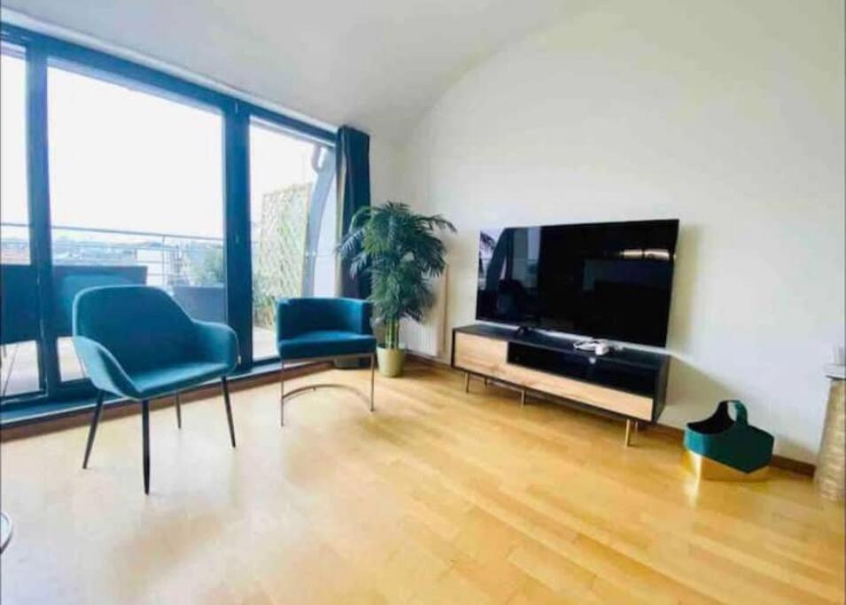 Penthouse In Center With Terrace And Parking-51 Apartment *