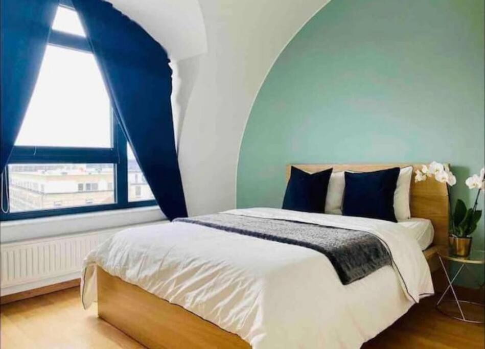 Penthouse In Center With Terrace And Parking-51 Apartment